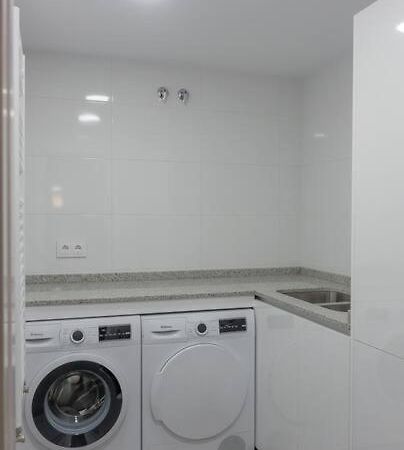 Sakura Homes Ponferrada Centro 8 Plazas ภายนอก รูปภาพ